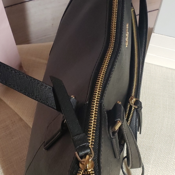 Kate Spade Black leather handbag/tote - Picture 4 of 15